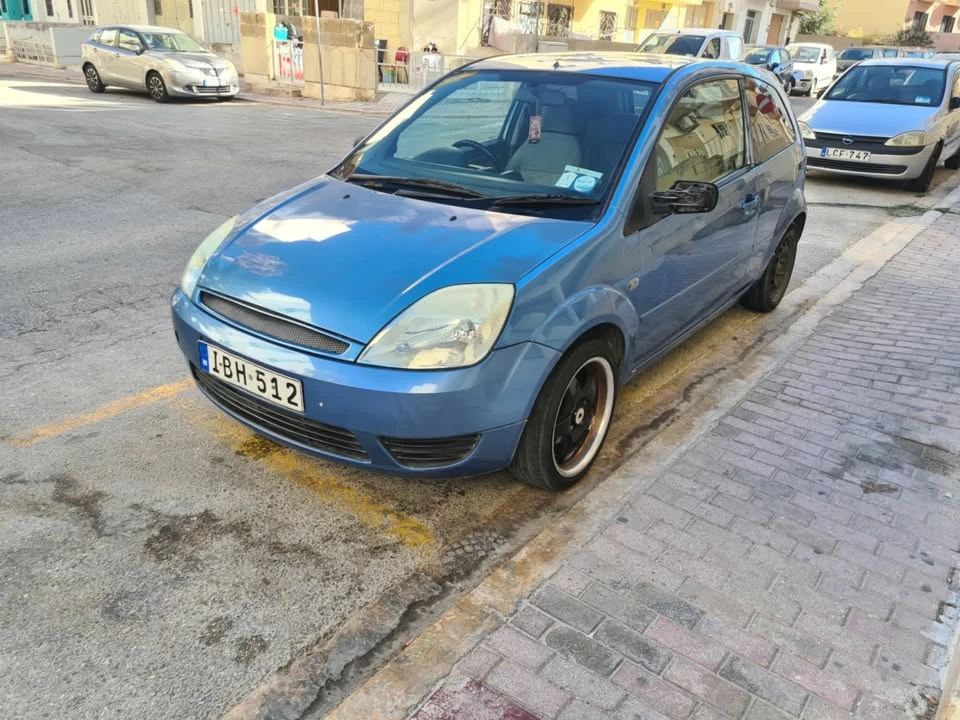 FORD FIESTA 1.1 PETROL , FULL EXTRAS , MANUAL 2004 , TA MALTA